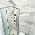 4 * Бухарест